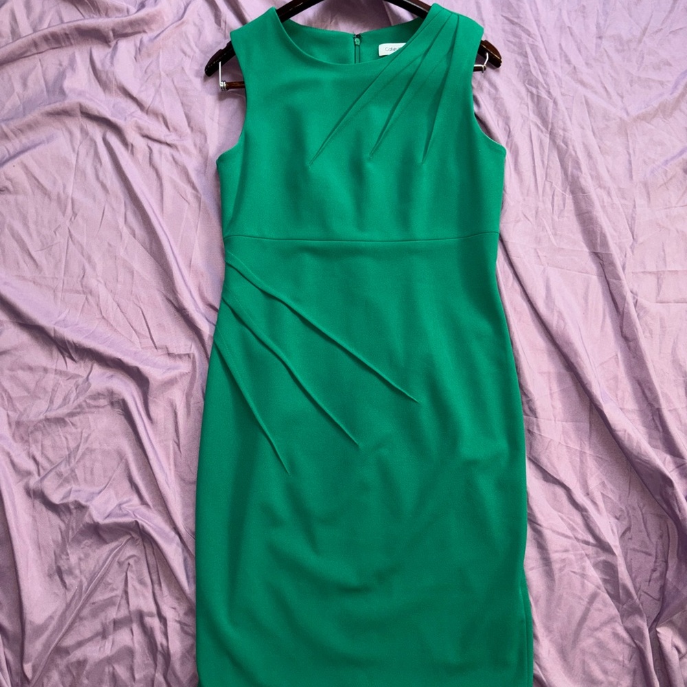 Calvin Klein Green Sleeveless knee length Dress